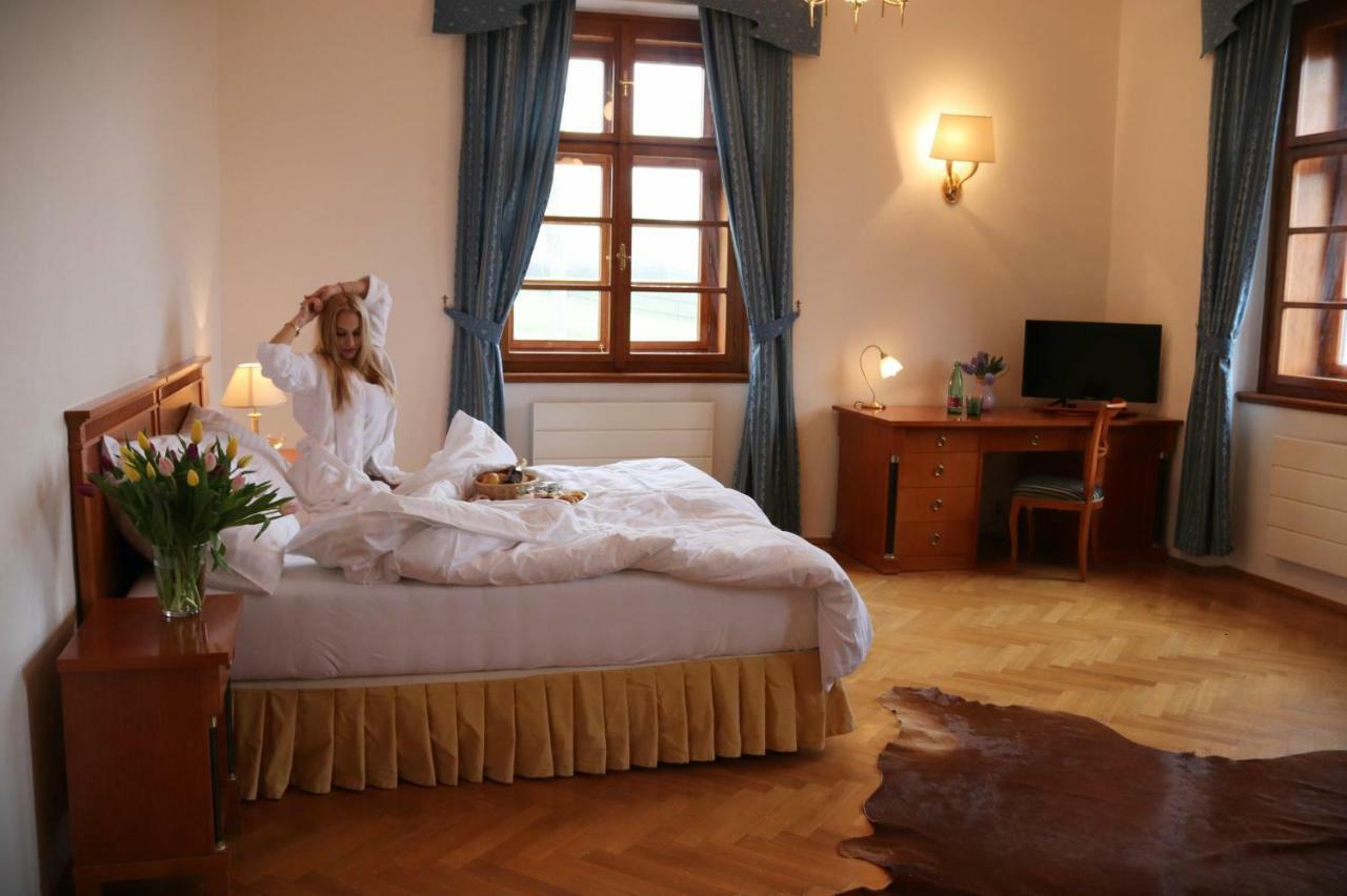 Wellness Hotel Zámeček Jetřichovice Kültér fotó