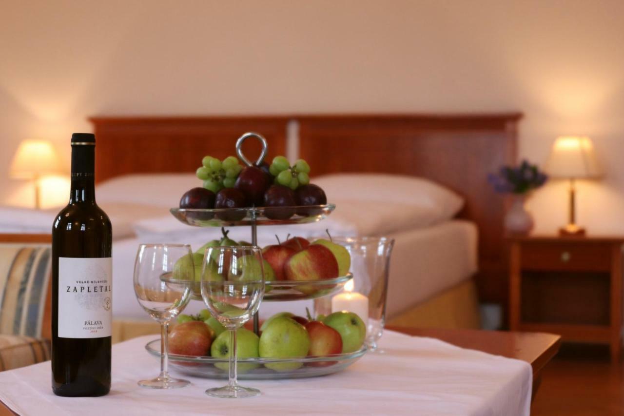 Wellness Hotel Zámeček Jetřichovice Kültér fotó