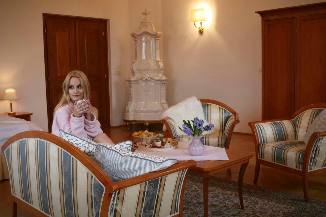 Wellness Hotel Zámeček Jetřichovice Kültér fotó