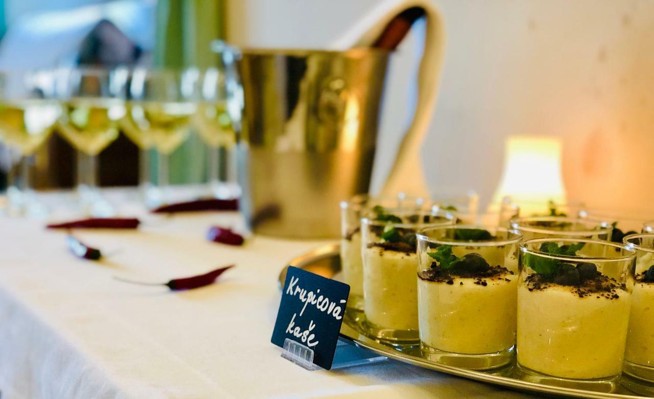 Wellness Hotel Zámeček Jetřichovice Kültér fotó